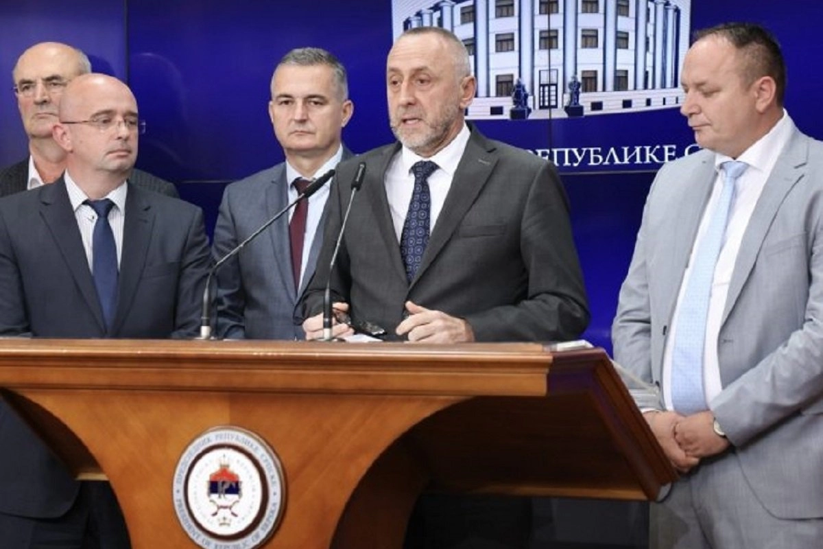 Socijalni partneri u RS-u dogovorili:  Najniža neto plaća iduće godine 1.000 KM